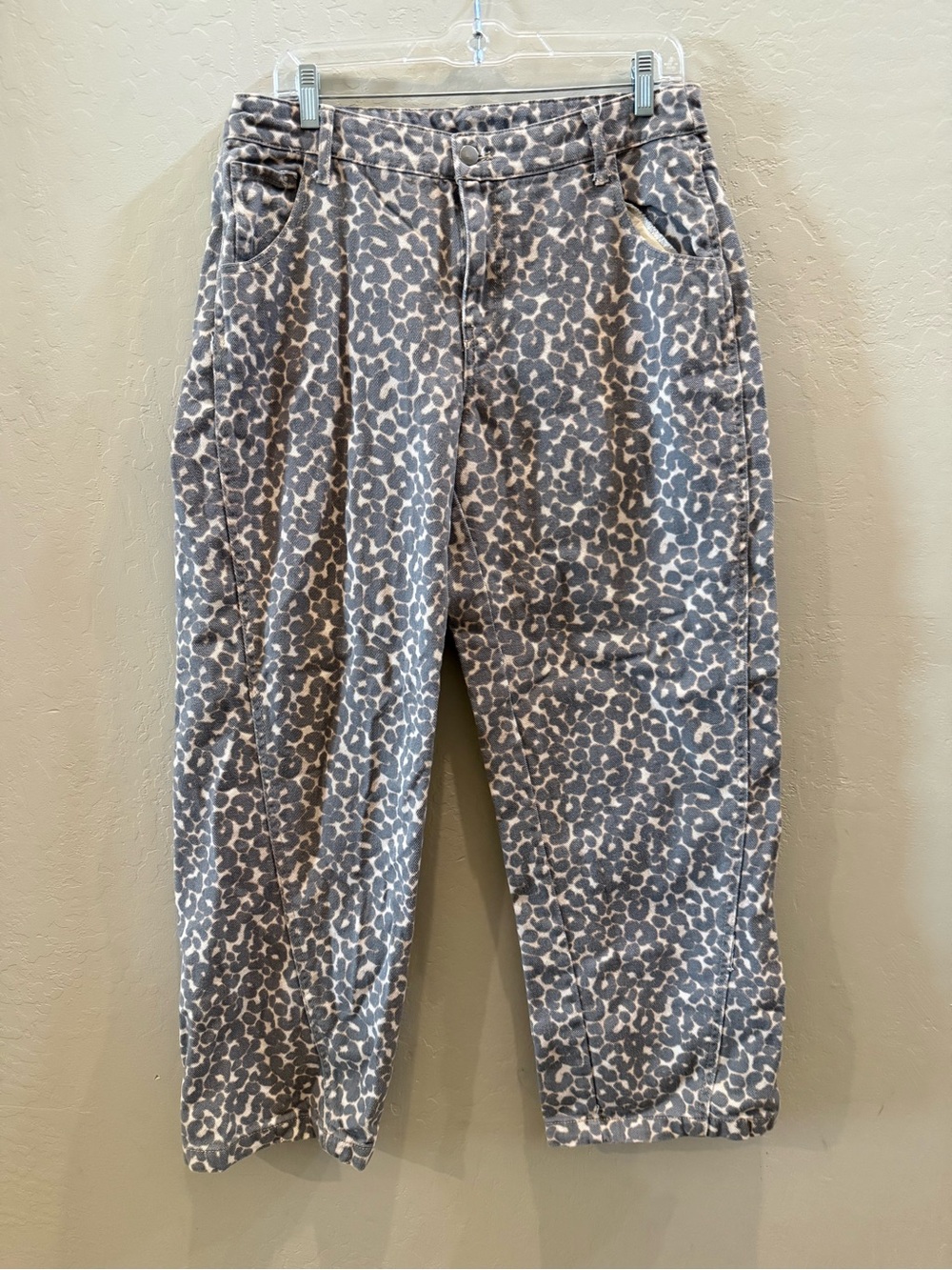 wild fable Gray Leopard Print #P184